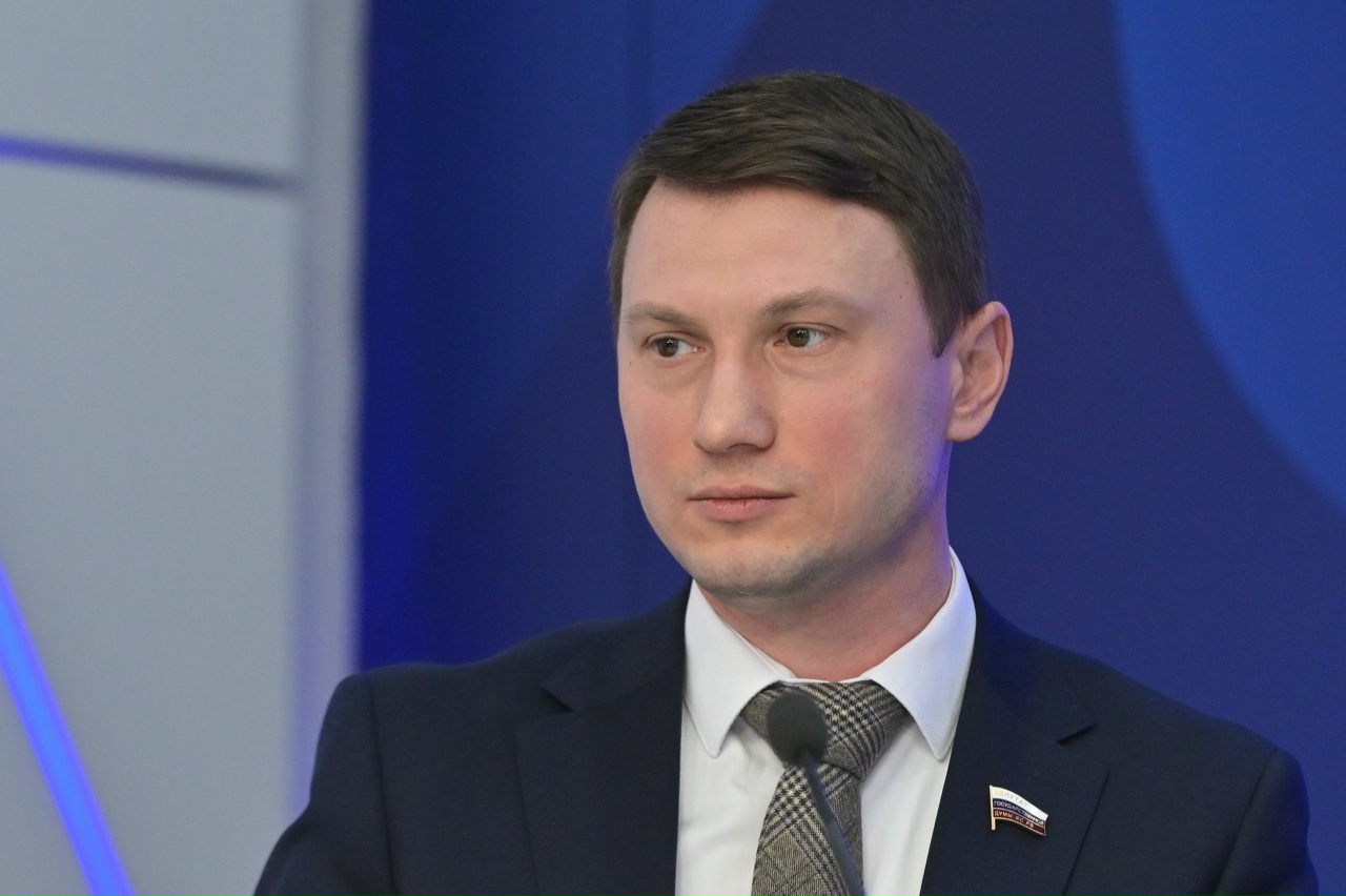 КПРФ предлагает освободить НКО от требований к маркировке рекламы