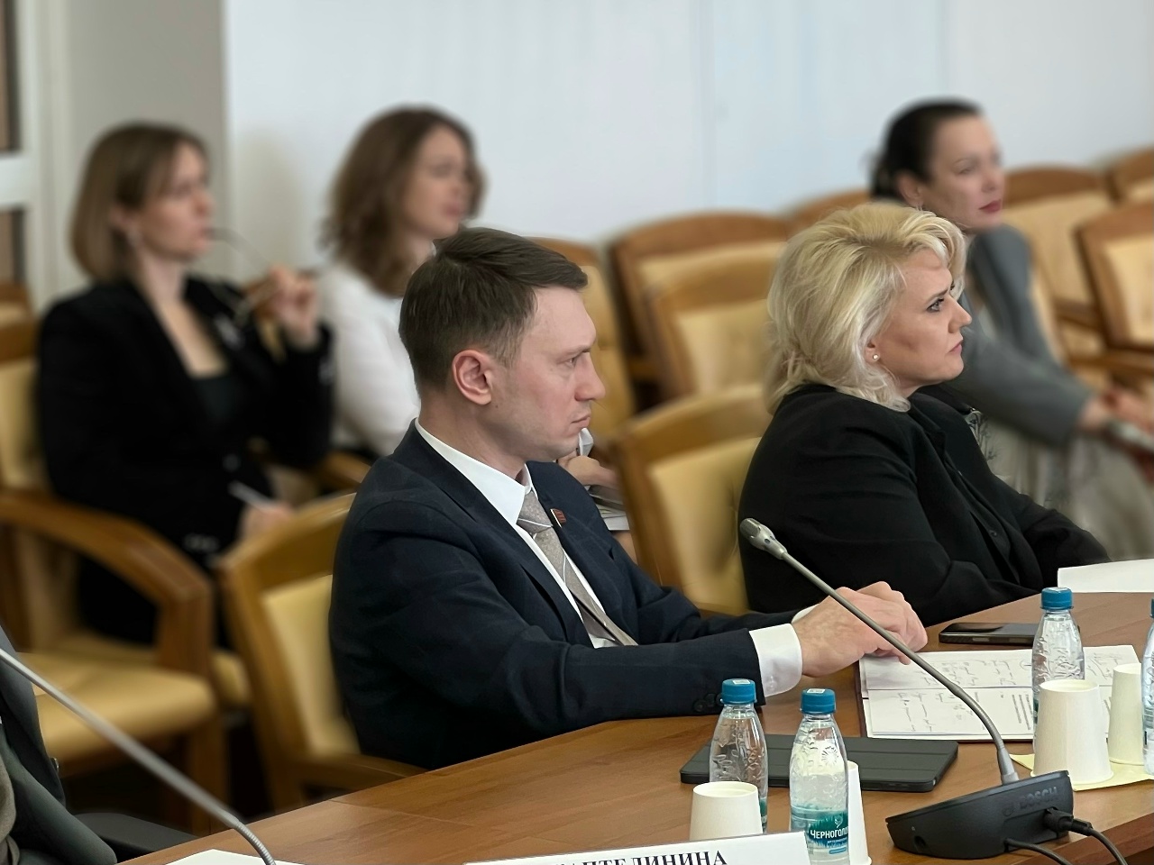 Сегодня принял участие в заседании Комитета Государственной Думы по туризму и развитию туристической инфраструктуры. Был заслушан доклад аудитора Счетной палаты Российской Федерации Натальи Труновой.